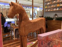 -猫的天空之城概念书店(印象城购物中心店)