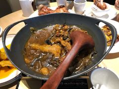 小鸡炖蘑菇-关东小磨东北菜(上海长风大悦城店)