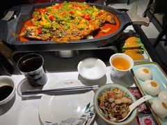 -江边城外烤全鱼(世茂广场店)
