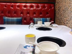 卡座-泓炙颐凤鲜海鲜火锅料理(桐乡店)