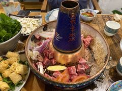 -毛辣果·贵州红酸汤牛肉火锅(西单店)