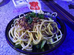 -蛙来哒(华隆步步高店)