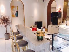 -Fridi Patisserie Cafe