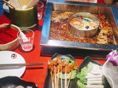 -二荆条·蜀鲜汇城市森林火锅