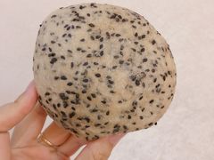 芝麻麻薯包-可莎蜜兒(清吟店)