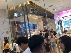 等位区-奈雪的茶(印象城店)