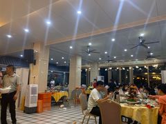 -鹏城人家海鲜酒家·23年老字号(较场尾店)