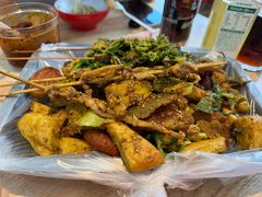 -二钢串叔麻辣烫(华龙大厦店)