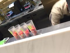 -奈雪的茶(湖滨银泰in77C区PRO店)
