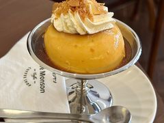 -Café Monson