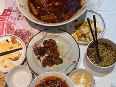 -辣小妮de川菜馆(红旗Mall店)