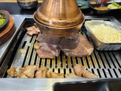 -臻牛烤肉