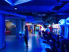 -嗨翻Hi-Fun竞技主题乐园·蹦床亲子生日轰趴(国光1937店)