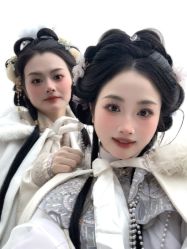 -一揽芳华汉服旗袍体验馆(拙政园店)