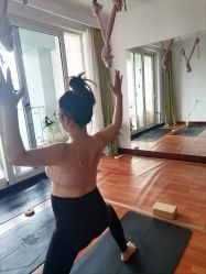 -Yvon yoga 瑜伽·精准体态管理中心