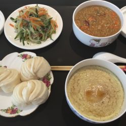 -月之旅·尊 高端月子会所(科馨别墅一店)
