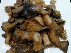 -南京金牛湖巨碗鱼头