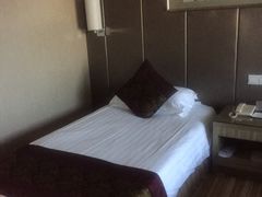 -南京双门楼宾馆(盐仓桥地铁站阅江楼店)