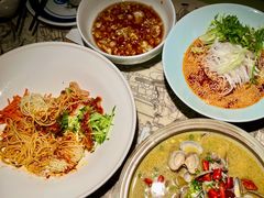 鸡丝拌面-桂满陇天书(南京德基旗舰店)