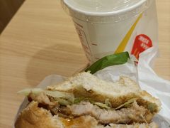 -麦当劳(民盈·国贸城店)