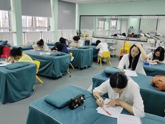 -首脑美容美发化妆美甲培训学校(长沙校区)