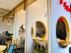 -兔行天下-鸿鹤鲜锅兔(中海国际店)