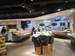-中百仓储超市有限公司(越秀星汇维港店)