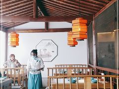 -荷塘秋月·本帮江浙菜(国权路店)