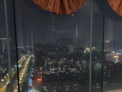 -荣誉国际酒店-云顶旋转餐厅