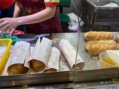 -Bánh Mì Huynh Hoa