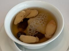 松茸羊肚菌炖竹荪-悦轩中餐厅·高空江景·杭州柏悦酒店