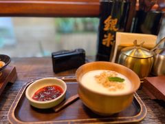 -银米·云南传统过桥米线(双廊黑金冠店)