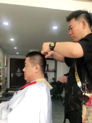 -ONE·男士国潮·美式渐变·理发馆·BARBER SHOP