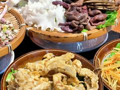 -阿山卓·野生菌火锅·纳西火塘烤肉