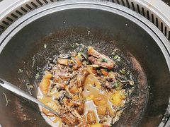 -锅老头海鲜铁锅炖