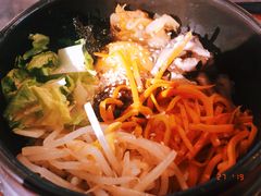 -军硕烤肉·部队火锅(二七万达店)