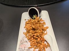 -艳阳天民俗村(公园路店)