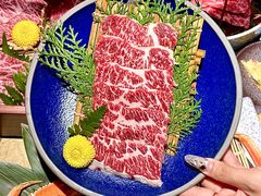 -山川小町·极番烧肉(新地假日广场店)