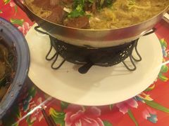 -闯关东东北农家菜(崂山石老人店)