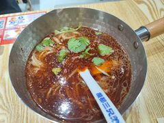 -魔都三兄弟酸辣粉·蘸卤炸串(虹桥万科店)