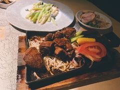 -穹六人间 people 6(岳阳路店)