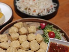 -老滇山寨•云南特色菜•地方菜•民族风情歌舞表演(金碧店)