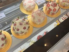 -花花卷卷·鲜食蛋糕(静安久光百货店)