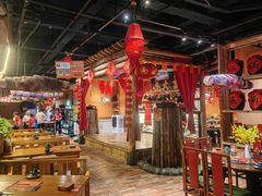 -老滇山寨•云南特色菜•地方菜•民族风情歌舞表演(金碧店)