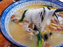 -桥香园过桥米线(国贸店)