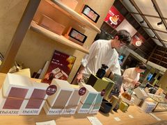 -théATRE 茶聚场(王府中環店)