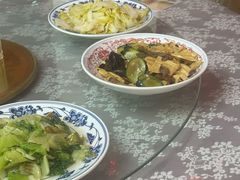 -天天向上素食餐厅(五台山店)