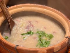 潮界生滚牛肉粥-潮界(LU·ONE凯德晶萃广场店)