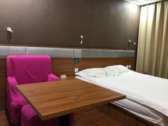 -明华泰康酒店(北京万丰路七里庄地铁站店)