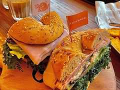 -Catch Bagel(芳草地店)